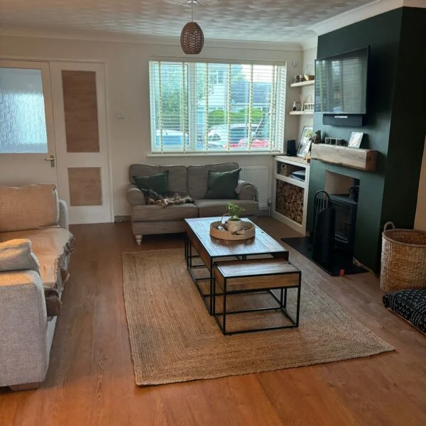 Chelsea Oak 600x600.jpg